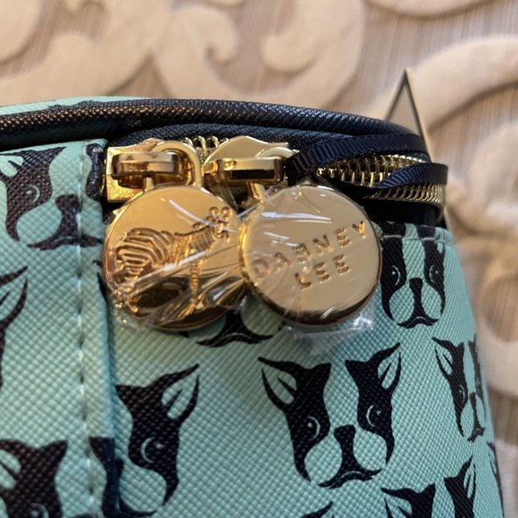 NWT Dabney Lee Cosmetic Makeup Case Bag Boston Terrier Dog Face Aqua Navy Travel - Picture 5 of 5